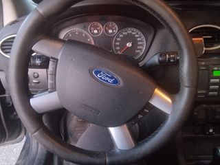 Ford Focus 2005 1.6 Duratec Ti-VCT 16V GHIA-thumb-7