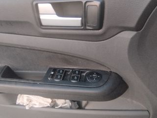 Ford Focus 2005 1.6 Duratec Ti-VCT 16V GHIA-thumb-11