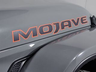 Jeep Gladiator 2022 mojave-thumb-2