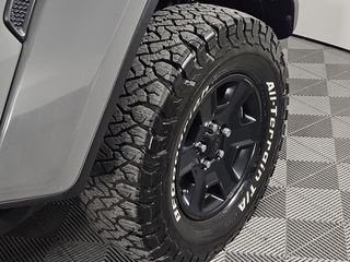 Jeep Gladiator 2022 mojave-thumb-4