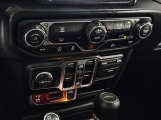 Jeep Gladiator 2022 mojave-thumb-8
