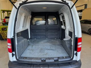 Volkswagen Caddy 2018-thumb-7