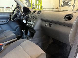 Volkswagen Caddy 2018-thumb-9