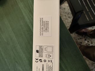TCL tablet 10L στο κουτί του