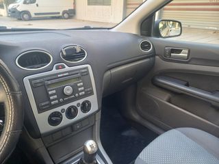 Ford Focus 2005-thumb-7