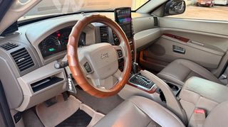 Jeep Grand Cherokee 2006-thumb-11