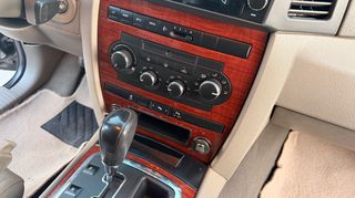 Jeep Grand Cherokee 2006-thumb-19