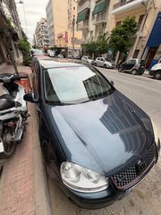 Volkswagen Golf 2005 FSI 1.4 CC 90 HP