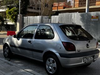 Ford Fiesta 2000-thumb-5