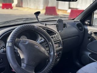 Ford Fiesta 2000-thumb-13