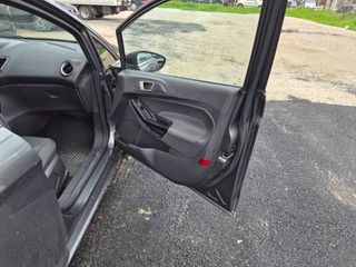 Ford Fiesta 2017 ECOBOOST-thumb-12