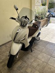 Piaggio Beverly 300i 2016-thumb-4