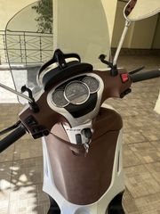 Piaggio Beverly 300i 2016-thumb-7