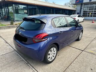 Peugeot 208 2018 1.2 PURETECH 82-thumb-3