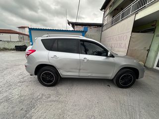 Toyota RAV 4 2009 2.0 VVT-i 158hp 4x2-thumb-5