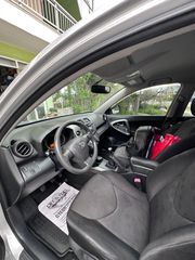 Toyota RAV 4 2009 2.0 VVT-i 158hp 4x2-thumb-11