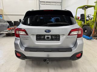 Subaru Outback 2019-thumb-1