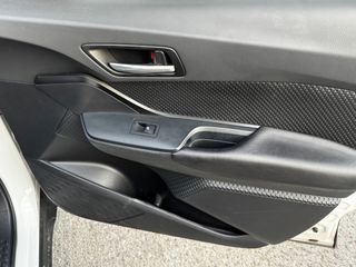 Toyota C-HR 2019-thumb-36