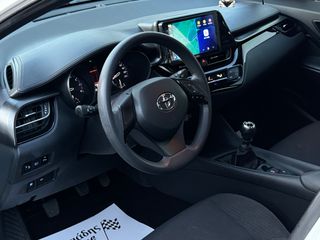 Toyota C-HR 2019-thumb-21
