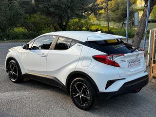 Toyota C-HR 2019-thumb-13