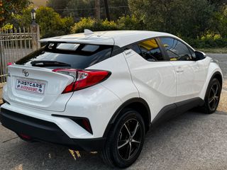 Toyota C-HR 2019-thumb-21