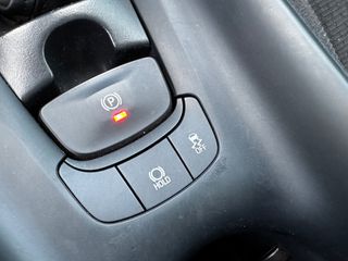 Toyota C-HR 2019-thumb-31
