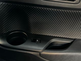 Toyota C-HR 2019-thumb-33