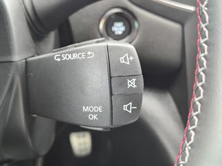 Renault Megane E-TECH 2021 1.6 Plug-in Hybrid E-Tech R.S. LINE-thumb-66