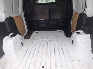 Ford Courier 2019-thumb-10