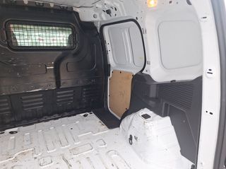 Ford Courier 2019-thumb-12