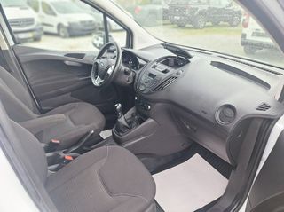 Ford Courier 2019-thumb-32