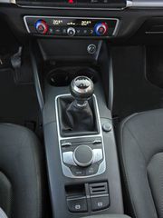 Audi A3 2018-thumb-9
