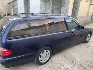 Νεκροφόρα Mercedes-Benz 2002 Ε 200