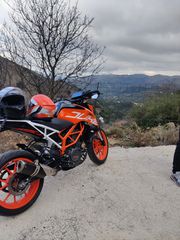 KTM 390 Duke 2021-thumb-4