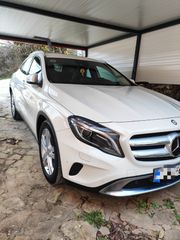 Mercedes-Benz GLA 200 2016 URBAN 7G-DCT