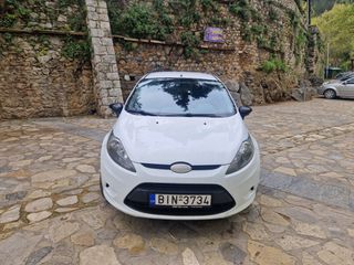 Ford Fiesta 2010-thumb-2