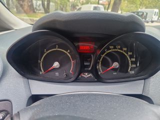 Κλούβα Ford 2010 Fiesta-thumb-11