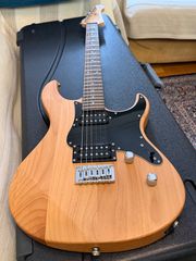 Yamaha Pacifica