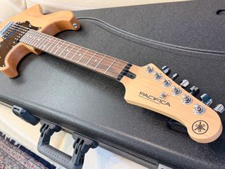 Yamaha Pacifica-thumb-4