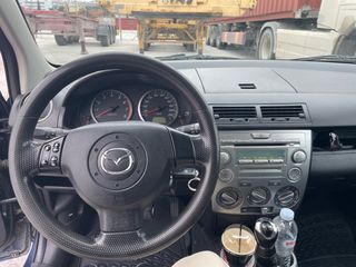 Mazda 2 2006-thumb-10