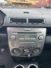 Mazda 2 2006-thumb-11