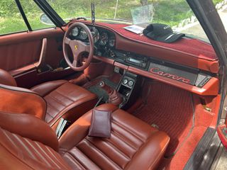 Porsche 911 1993 Carrera-thumb-10