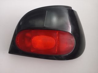 ΠΙΣΩ ΔΕΞΙΟΣ ΦΑΝΟΣ 3/5ΘΥΡΟ MEGANE 96-98