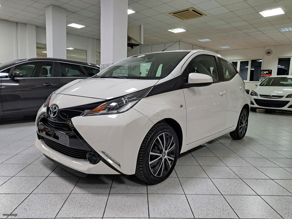 Toyota Aygo 2016 1.0 X-PLAY TOUCH X-SHIFT, CAMERA