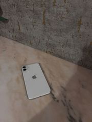 iPhone 11-thumb-2
