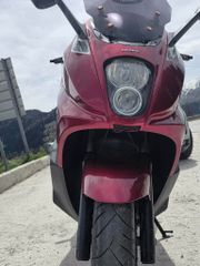 Gilera GP 800 2012 2012-thumb-4