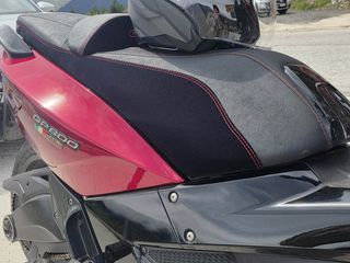 Gilera GP 800 2012 2012-thumb-9
