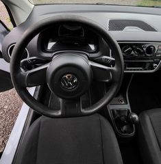 Volkswagen Up 2013-thumb-9