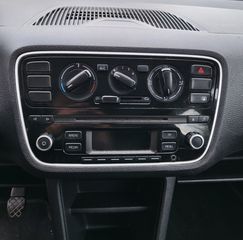 Volkswagen Up 2013-thumb-10