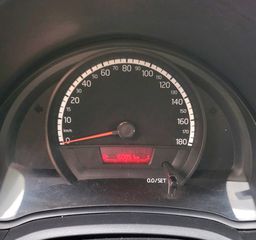 Volkswagen Up 2013-thumb-11
